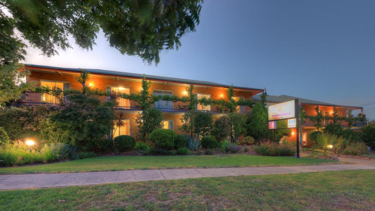 The Vines Motel & Cottages Stanthorpe Kültér fotó